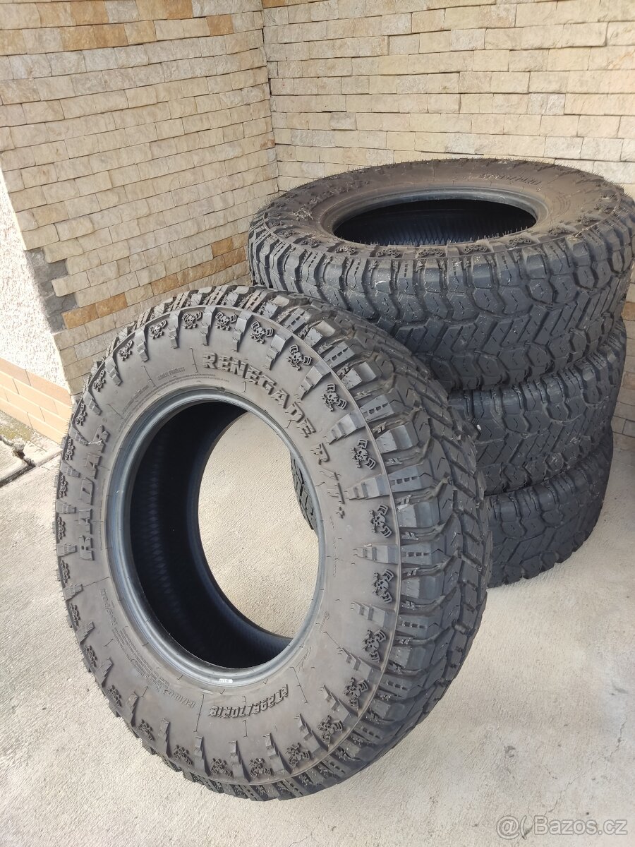 Radar Renegade R/T+ 295/70 R18 RAM 1500