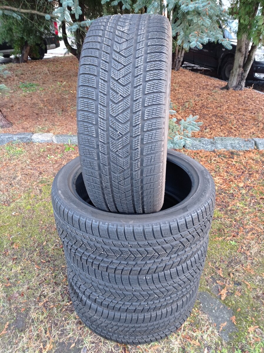 285/40 R22" zimní pneumatiky 7 MM