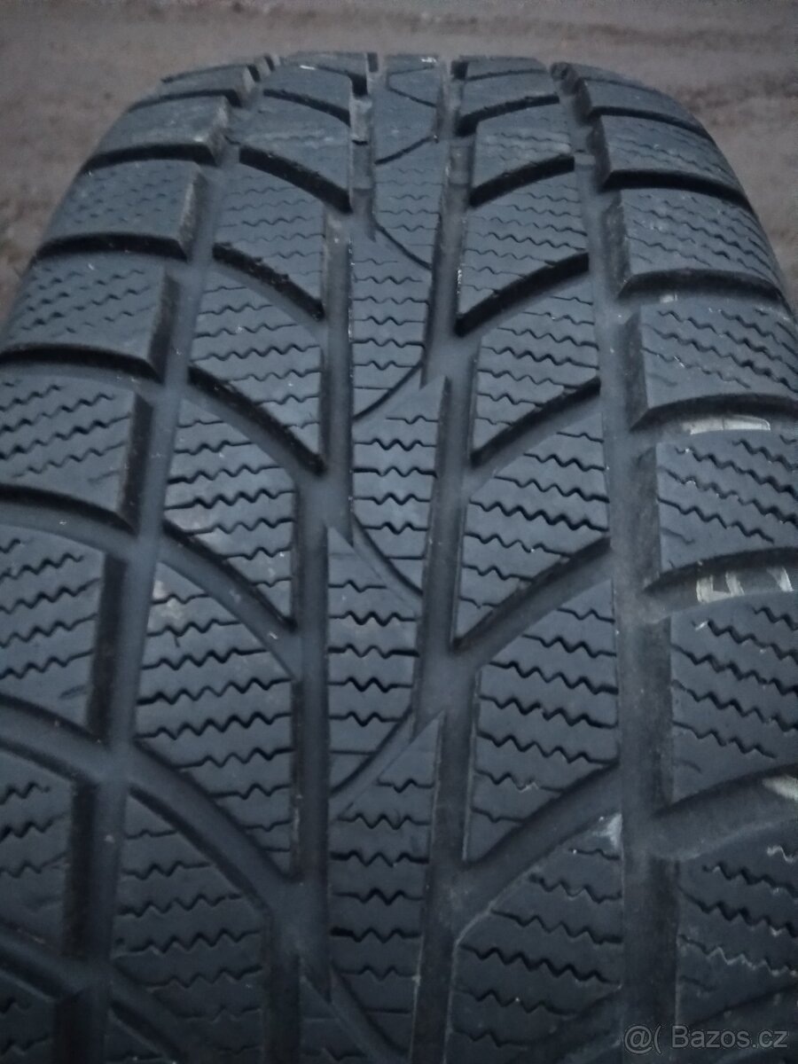 Zimní 175/65/13 Hankook