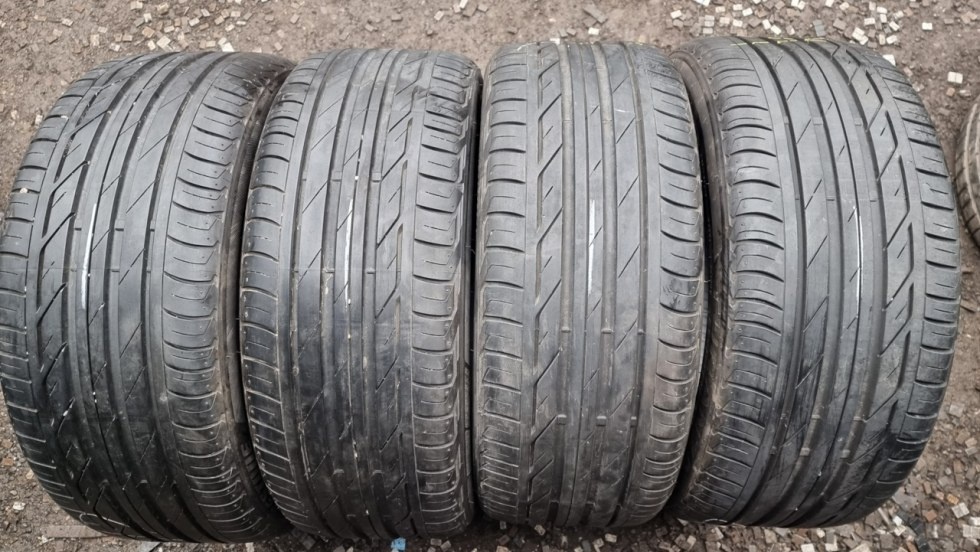 Letní pneu 225/45/17 Bridgestone