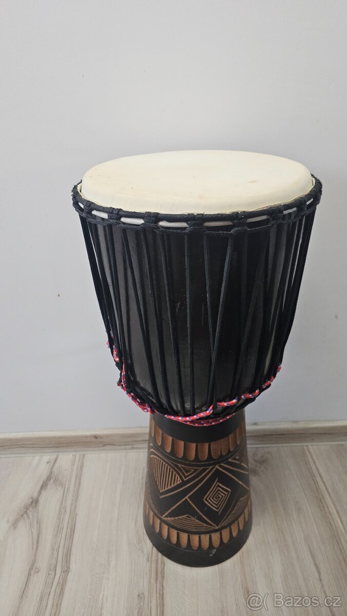 Africký Buben Djembe – 70 cm Ručně Vyřezávaný