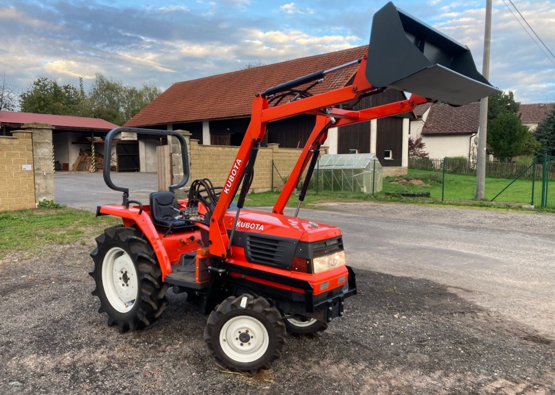 2004 KUBOTA GL241 GRANDEL