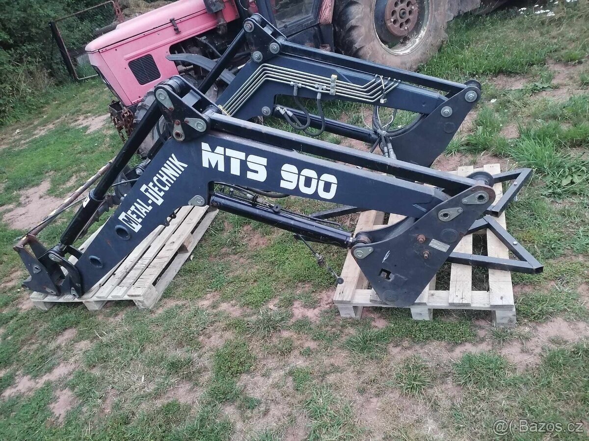 Metal Technik MST 900 , Zetor 5245, nakladač