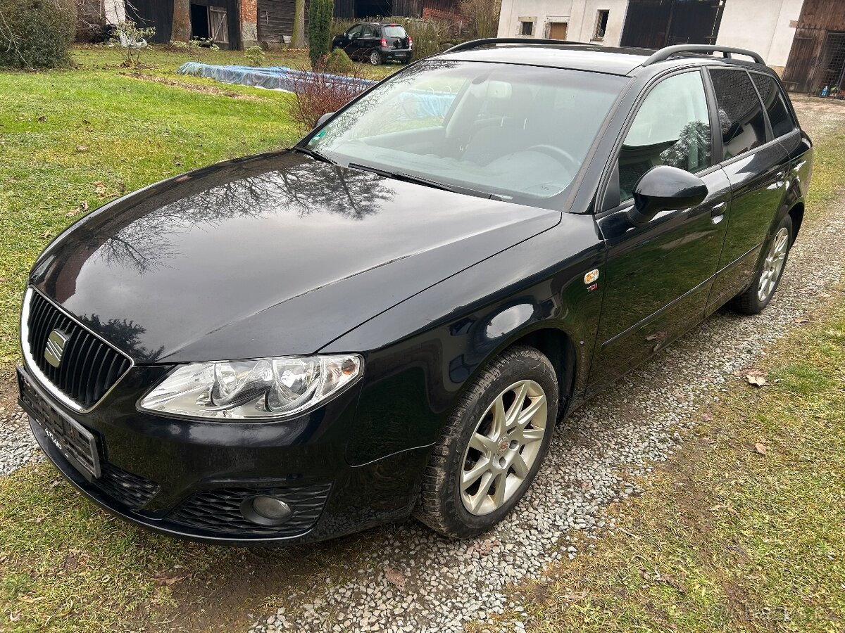 SEAT EXEO 2.0TDI 105kw 11/2011 NAVI KLIMA ESP 1.majitel