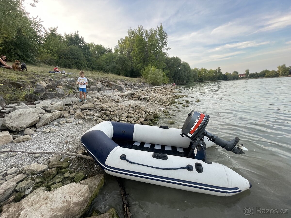 Člun Bombard Typhoon 235 + motor Mariner 2T 4hp