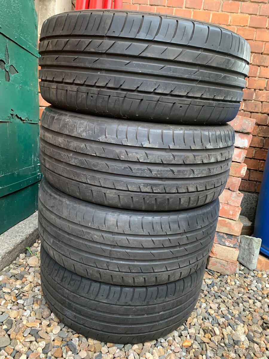 Letní pneu 235/45 R17 94W