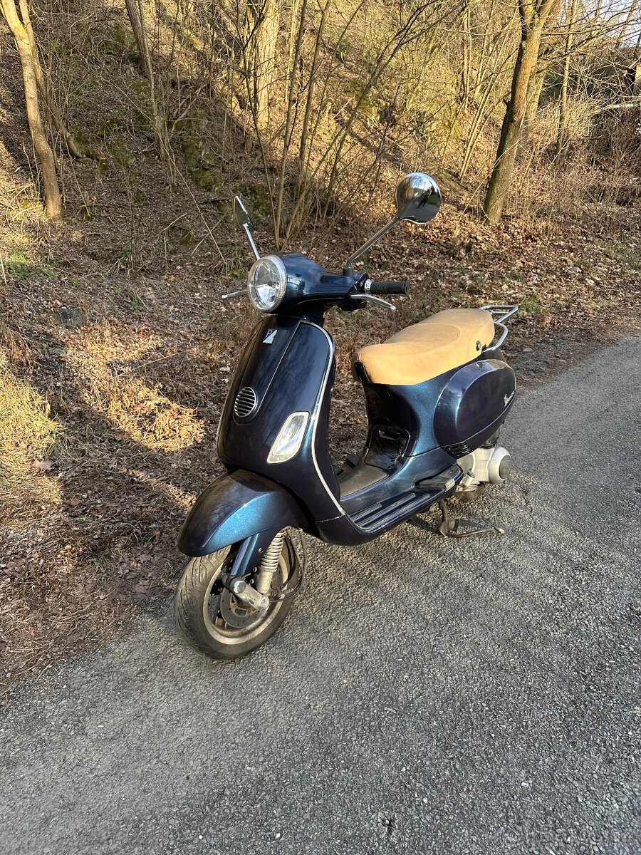 Vespa LX 125ie