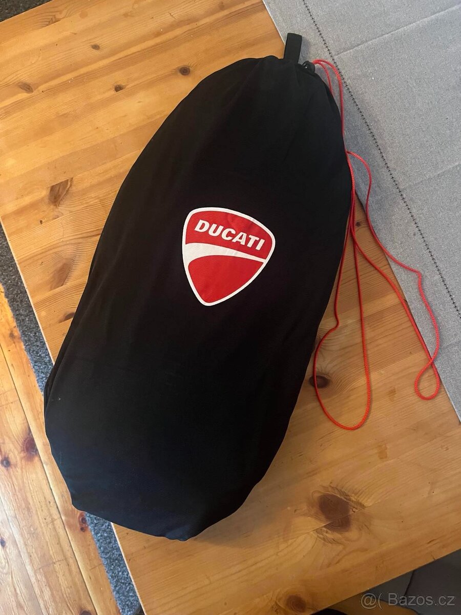 Páteřák / Chránič páteře Ducati Dainese