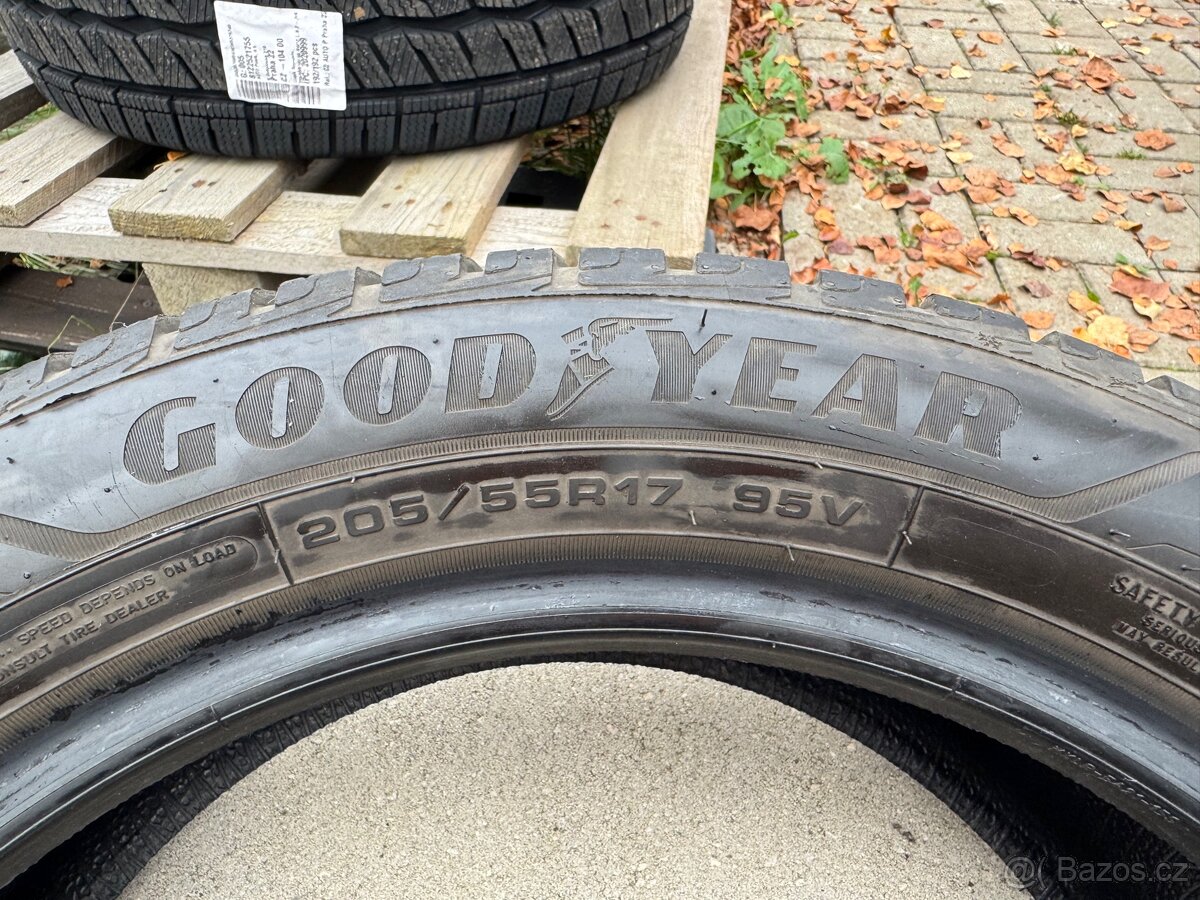 Zimní pneu Goodyear UltraGrip Performance+ 205/55/R17