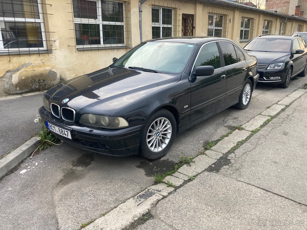 BMW e39 525ia