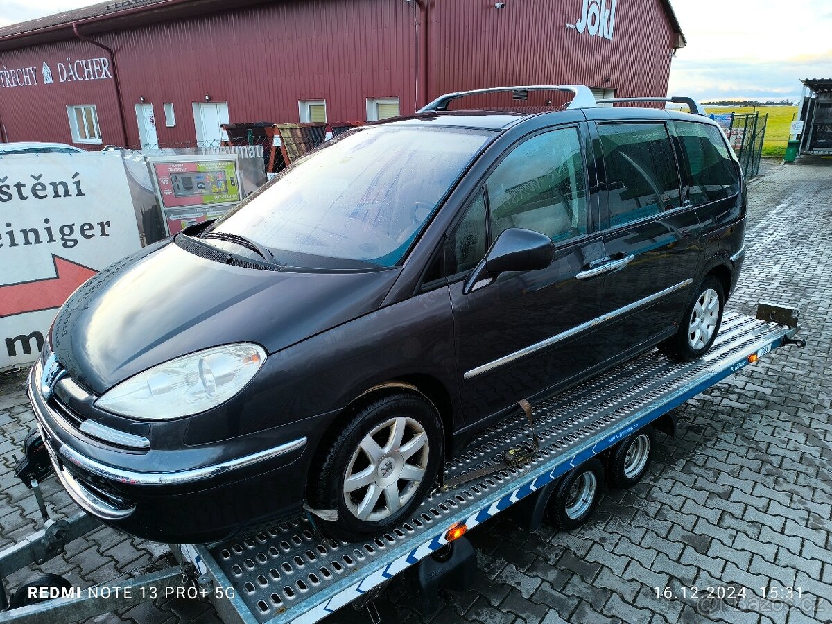 Peugeot 807 120kw automat 7 míst