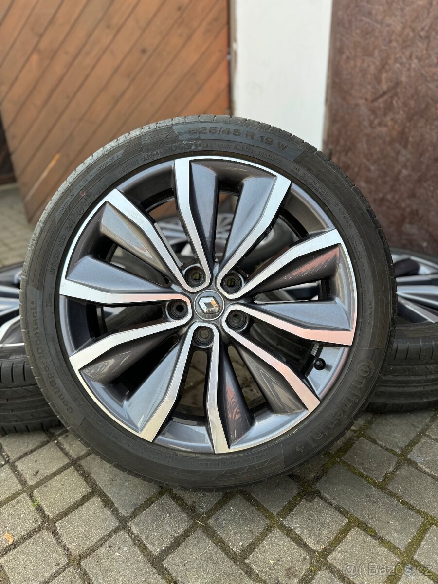 ORIGINÁL Alu Renault EGEUS R19, 5x114.3 - LETNÍ PNEU, TPMS