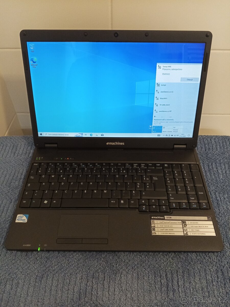 Notebook Acer Emachines e728 - krásný stav