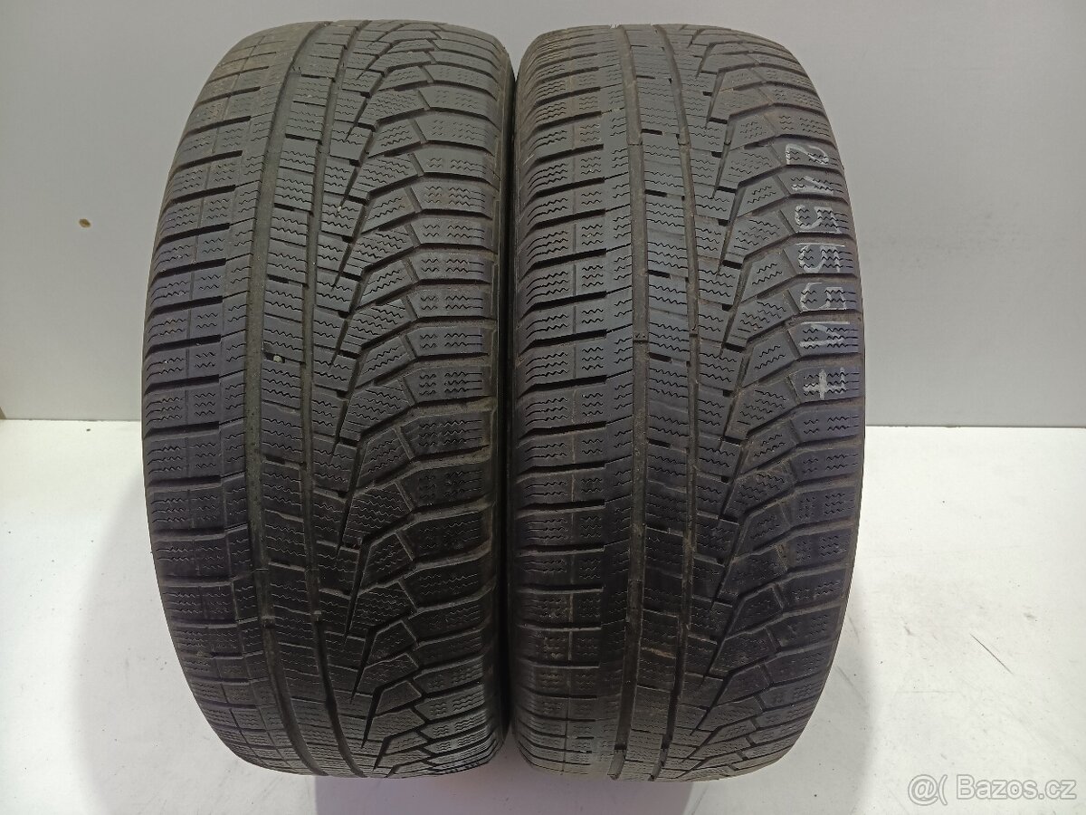 2ks zimní pneu 215/55/17 Hankook