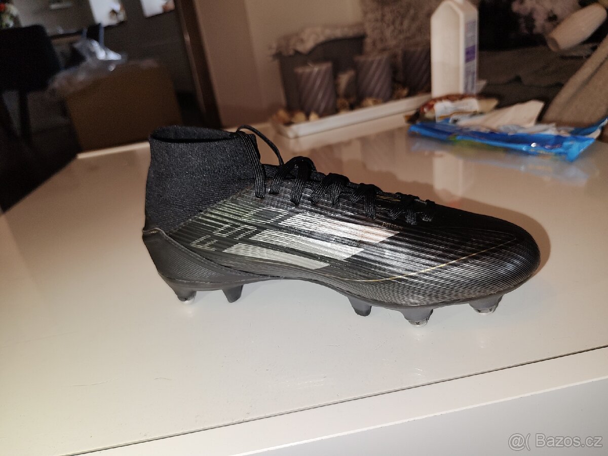 Kopačky Adidas F50 League mid sg