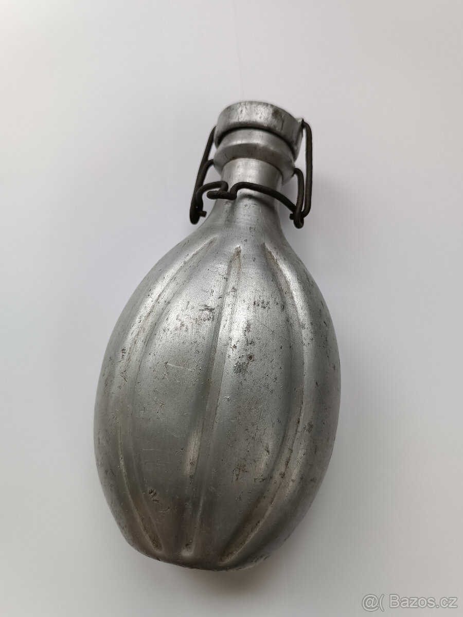 stará vojenská hliníková polní láhev - RAKOUSKO UHERSKO
