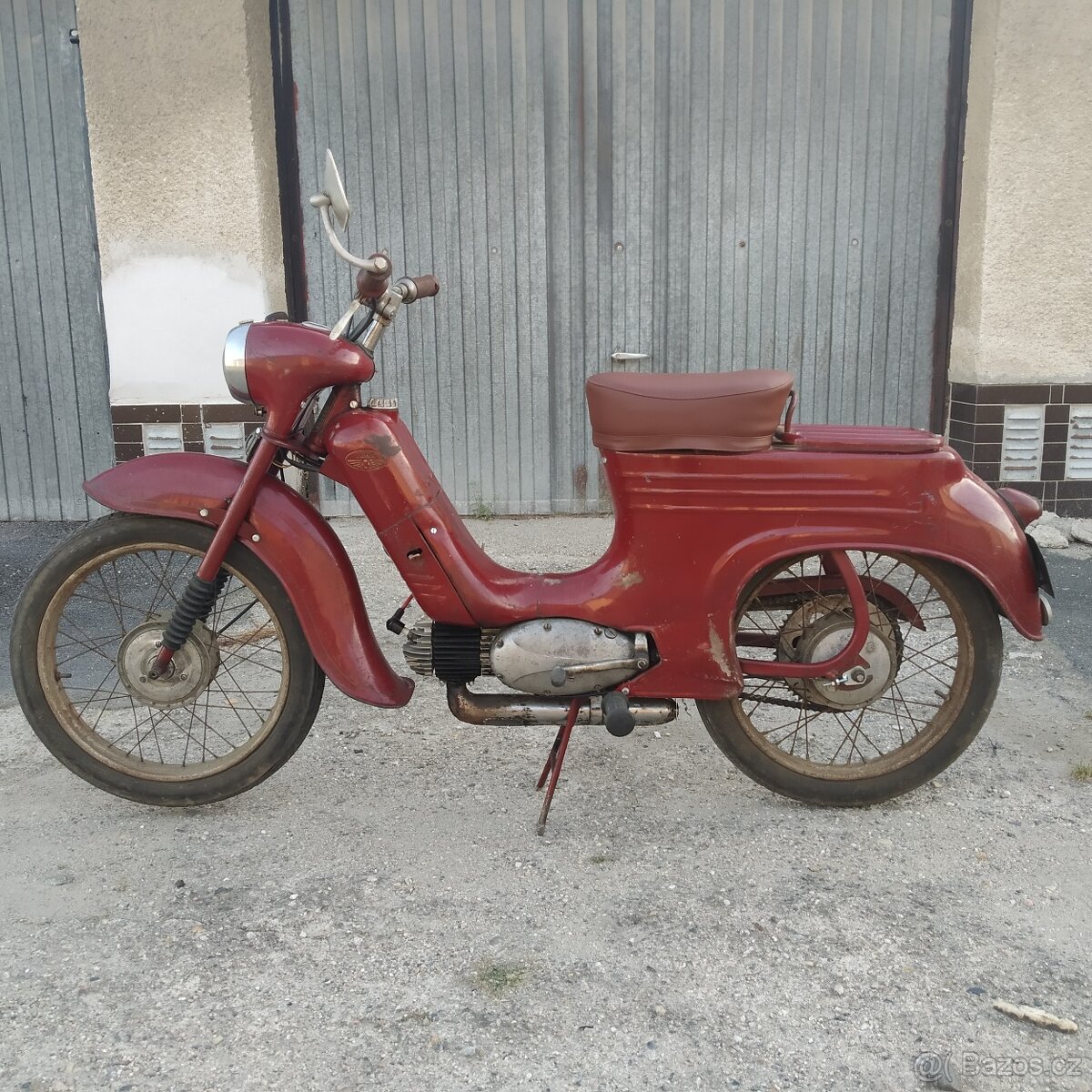 JAWA 555