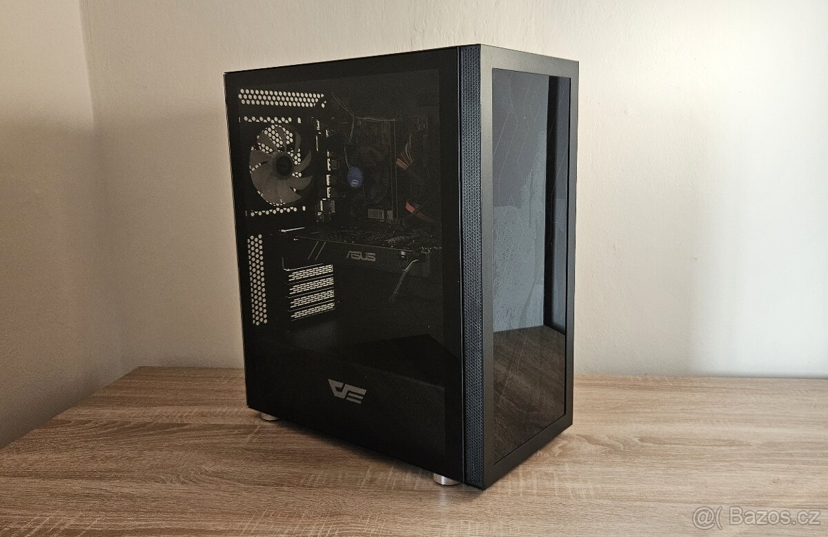 Herní PC (i3-8100, GTX 1080, 16 GB RAM, 500 GB SSD + 2x HDD)