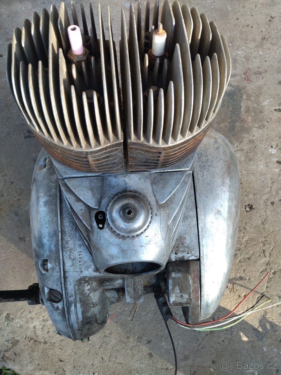 Jawa 350 motor