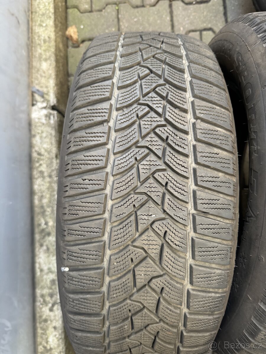 Dunlop 215/60 R16