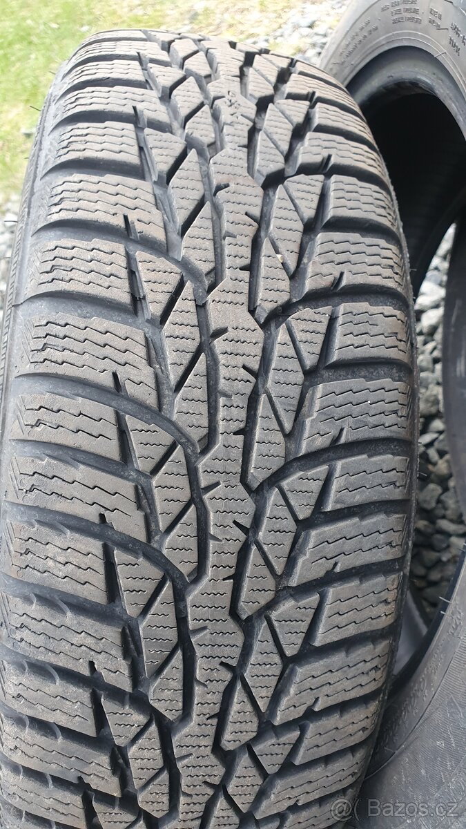 Zimní pneu Nokian 165/60 R15