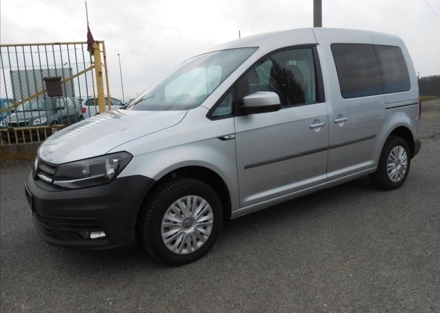 Volkswagen Caddy 2,0 TDI 75 kW Serviska DPH nafta manuál