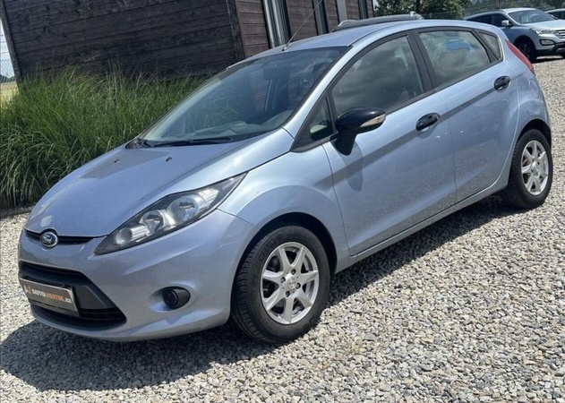 Ford Fiesta 1,6 TDCi ECOnetic +SADA KOL nafta manuál 70 kw