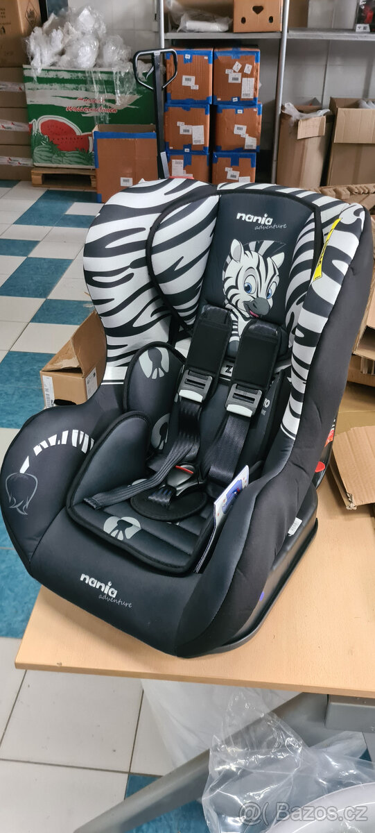 Prodám autosedačku Nania Cosmo, zebra (0-18kg)