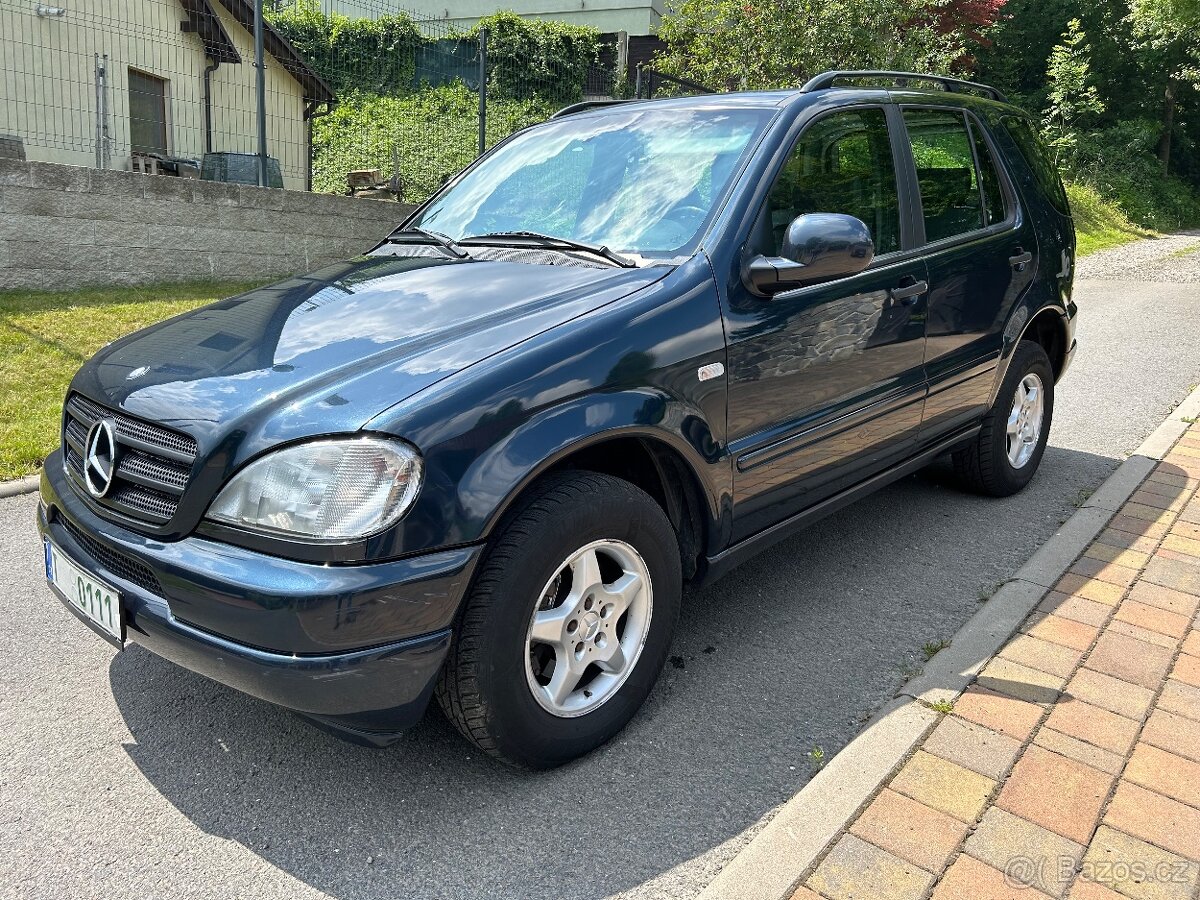 Mercedes-Benz ML 320i 160 kW 4x4 Top stav