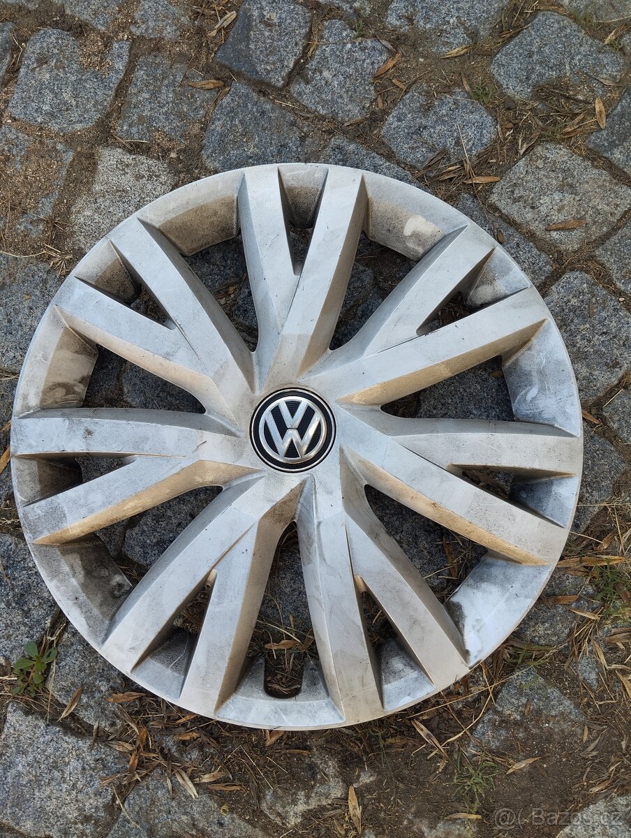 Poklice na Volkswagen Passat golf r16