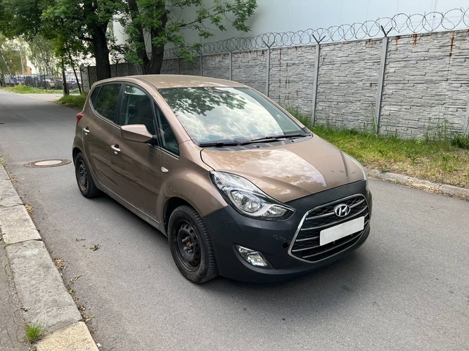 Hyundai ix20 1.6i 92kw 6rychl 1maj v ČR TOP VÝBAVA