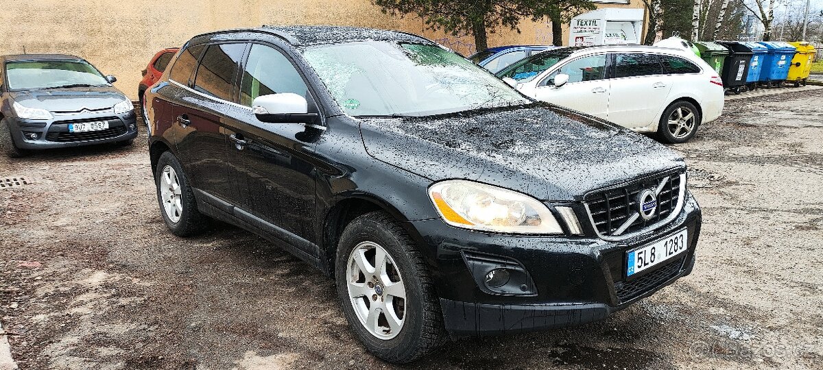 VOLVO XC60 2.4 D5 136KW 4x4 MANUÁL-PANORAMA-2009