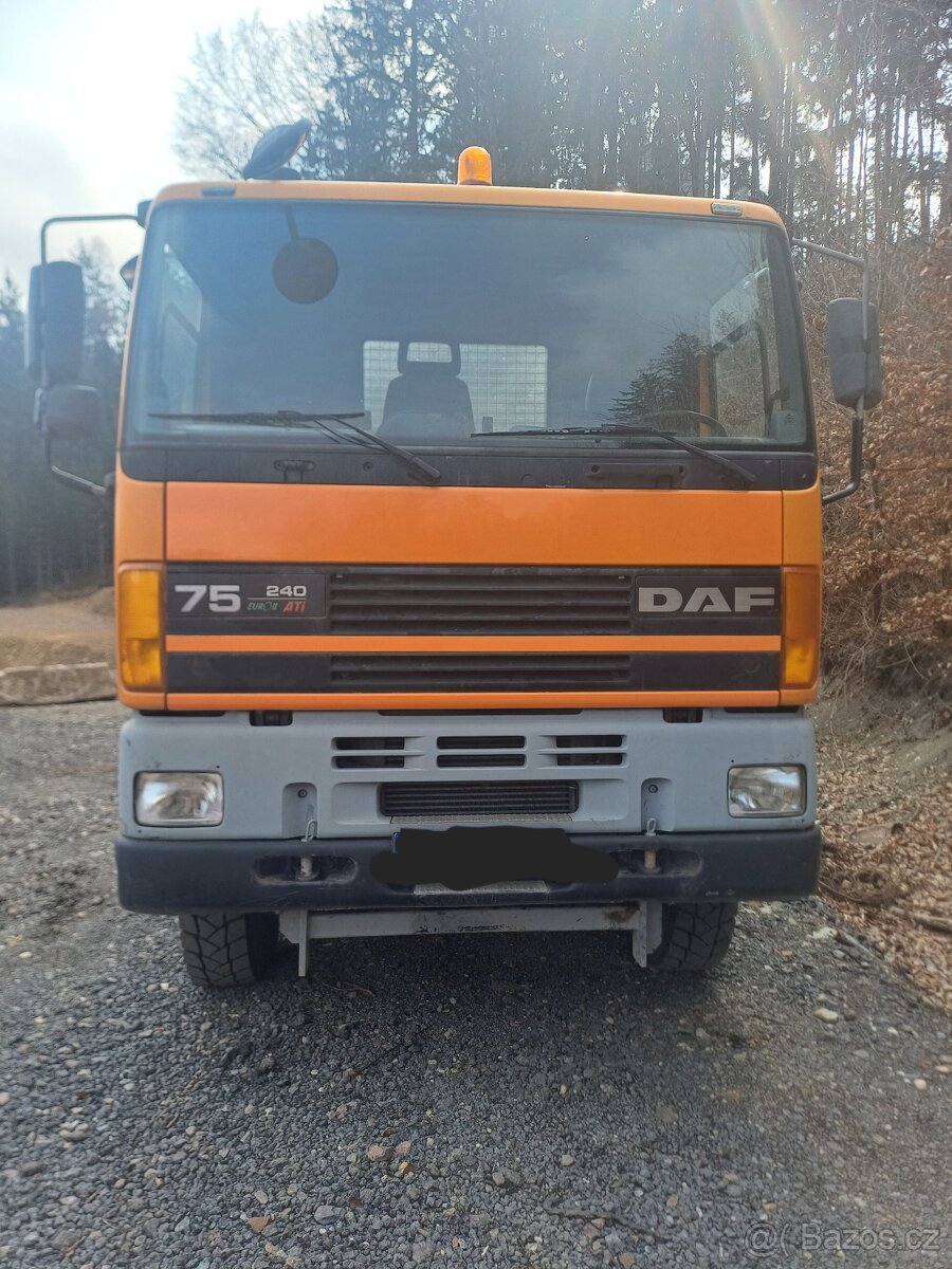 DAF 75 CF 4x4 KONTEJNEROVKA