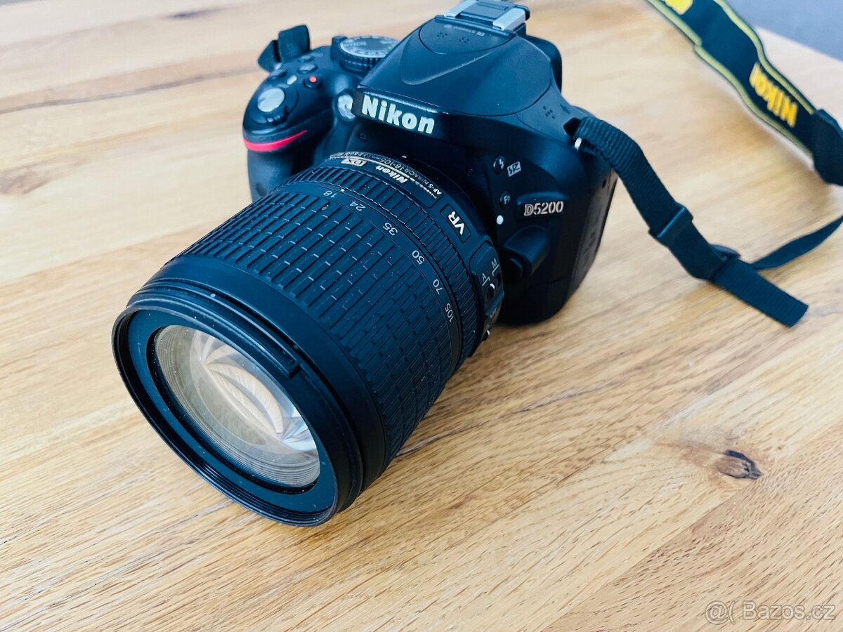 Nikon D5200 + Objektiv 18-105mm
