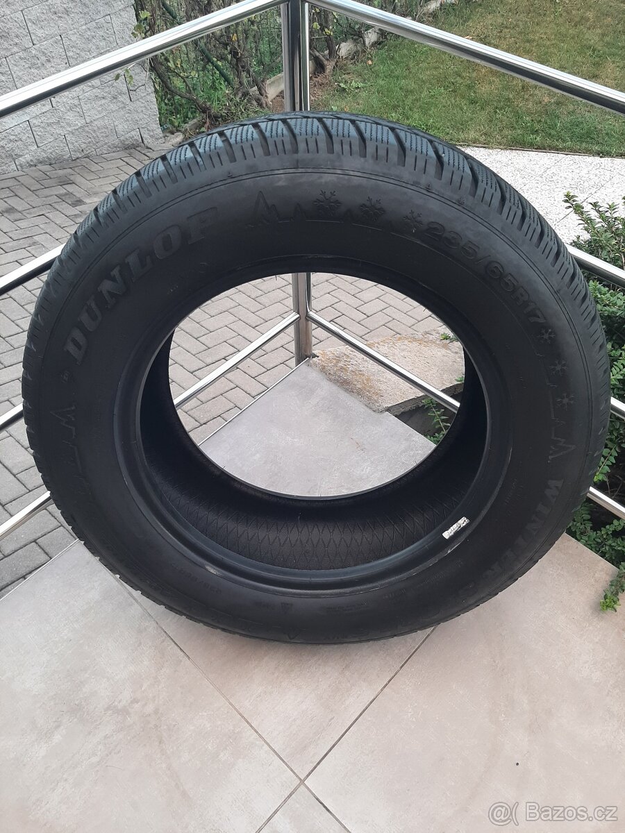 Zimní pneumatika DUNLOP 235/65 R17