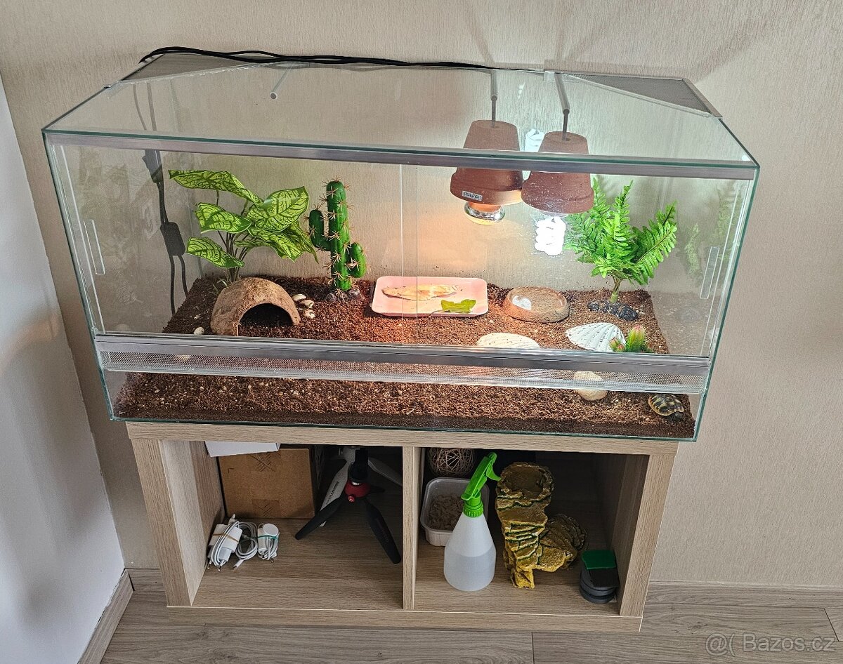 Terarium pro želvy š 80 x v 40x h40 Cm, včetně skříňky