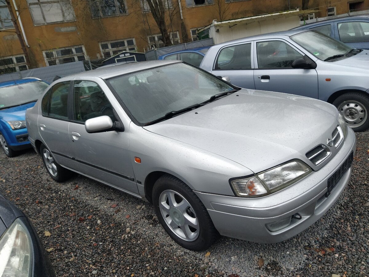 Nissan Primera P11