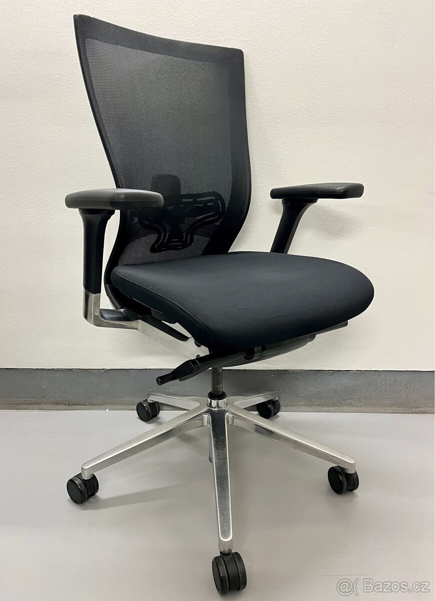 Kancelářská židle Sidiz s bederní opěrou