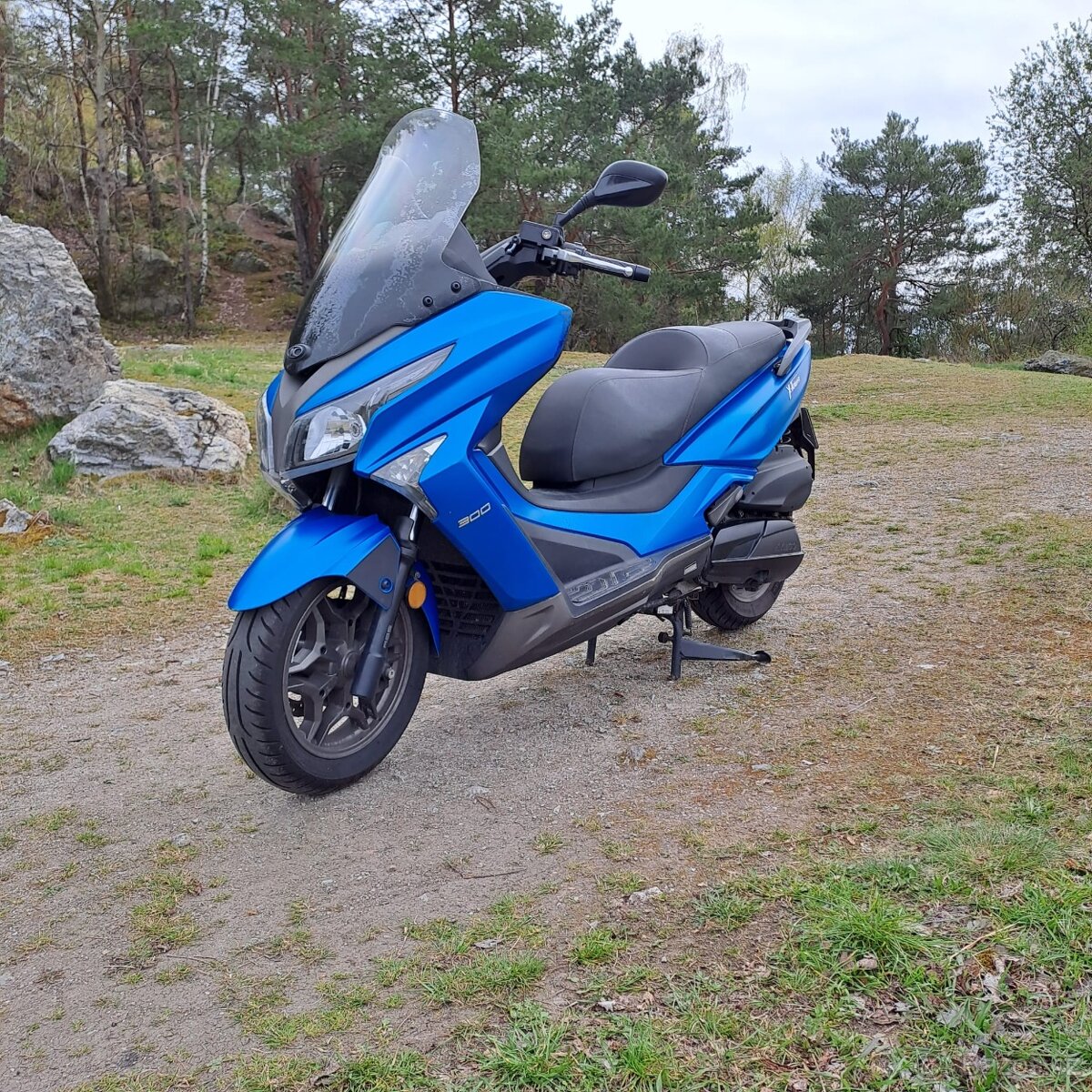 Kymco X-Town 300i ABS 2019, najeto pouze 8800km SLEVA