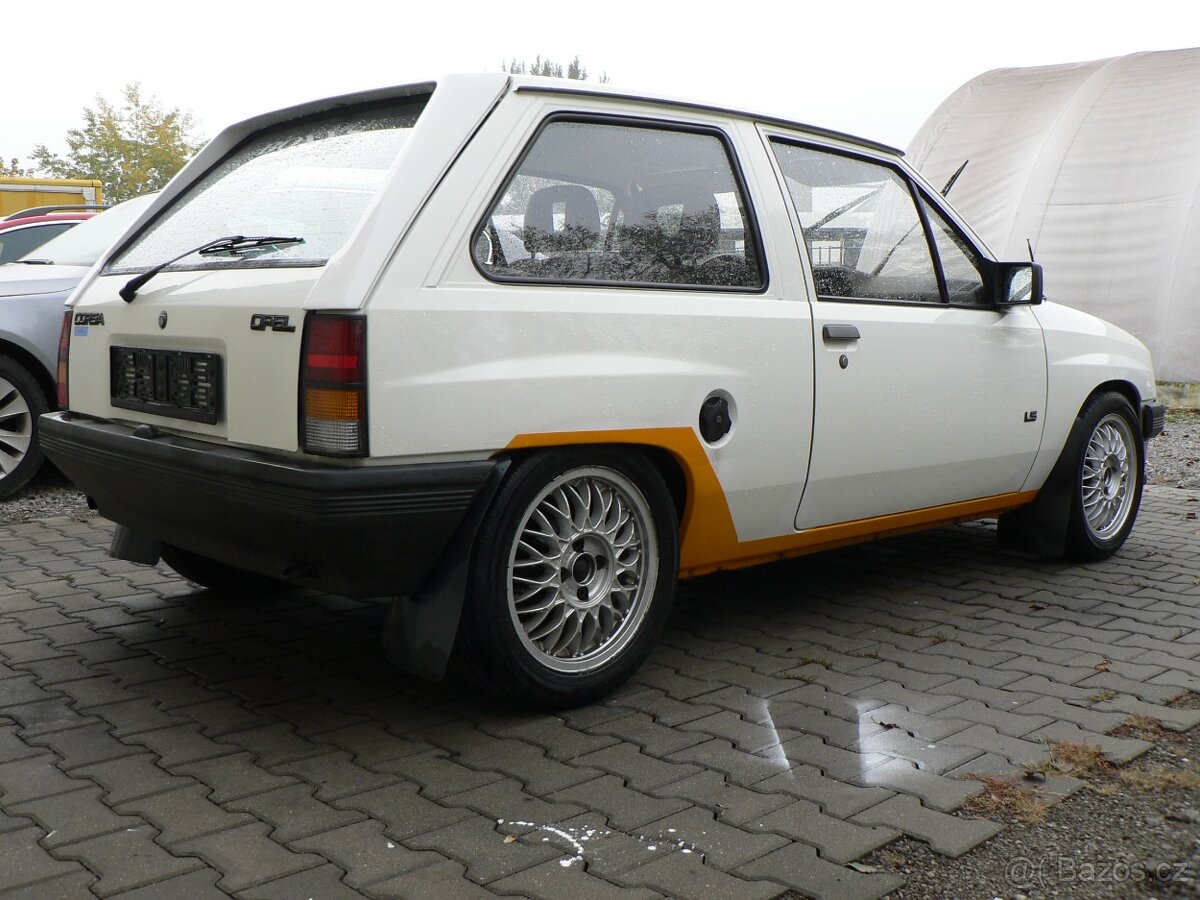 OPEL CORSA A GSi