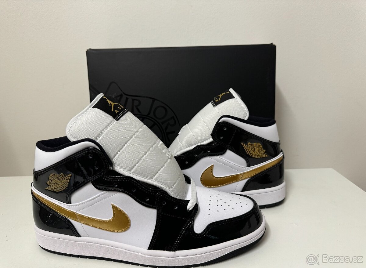 Nike Air Jordan 1 Mid SE Patent Black White Gold