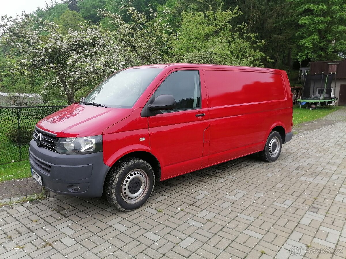 VW T5 Transportér long 2.0 tdi