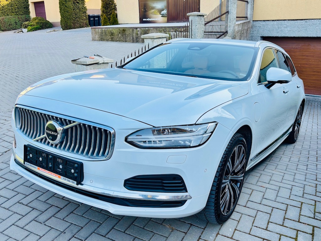 VOLVO V90 2.0 T8 4x4 Inscription Koup.ČR,1.majit.,PO SERVISE