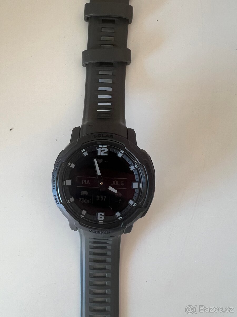 Garmin Instinct Crossover Solar Graphite