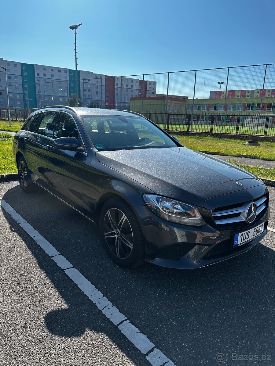 Mercedes-Benz C220