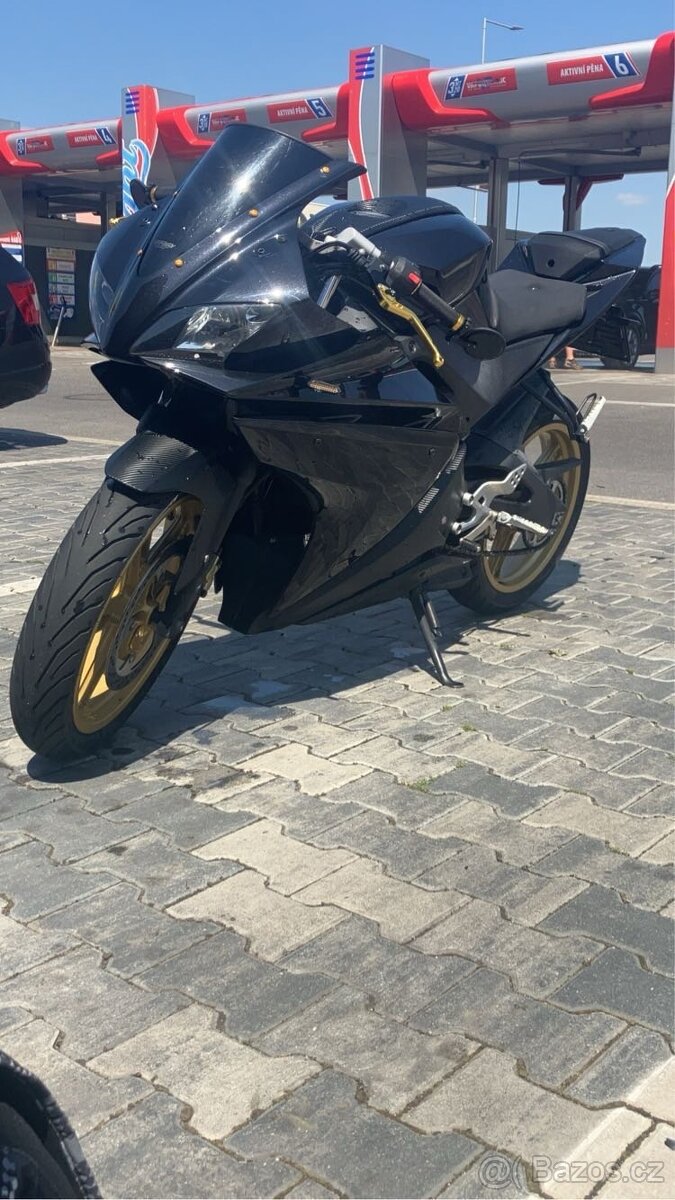 Yamaha yzf-r125 rv2013