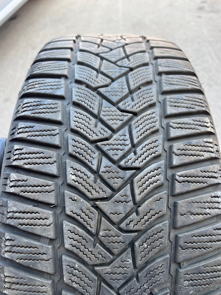 Zimní Pneu 205/55/R16 (4x) Dunlop