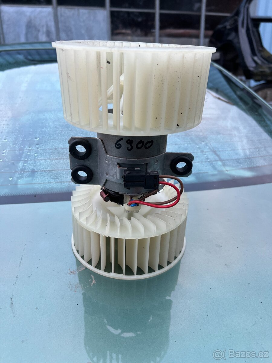 BMW E38 730i/740i Ventilátor topení NOVÝ 8390851