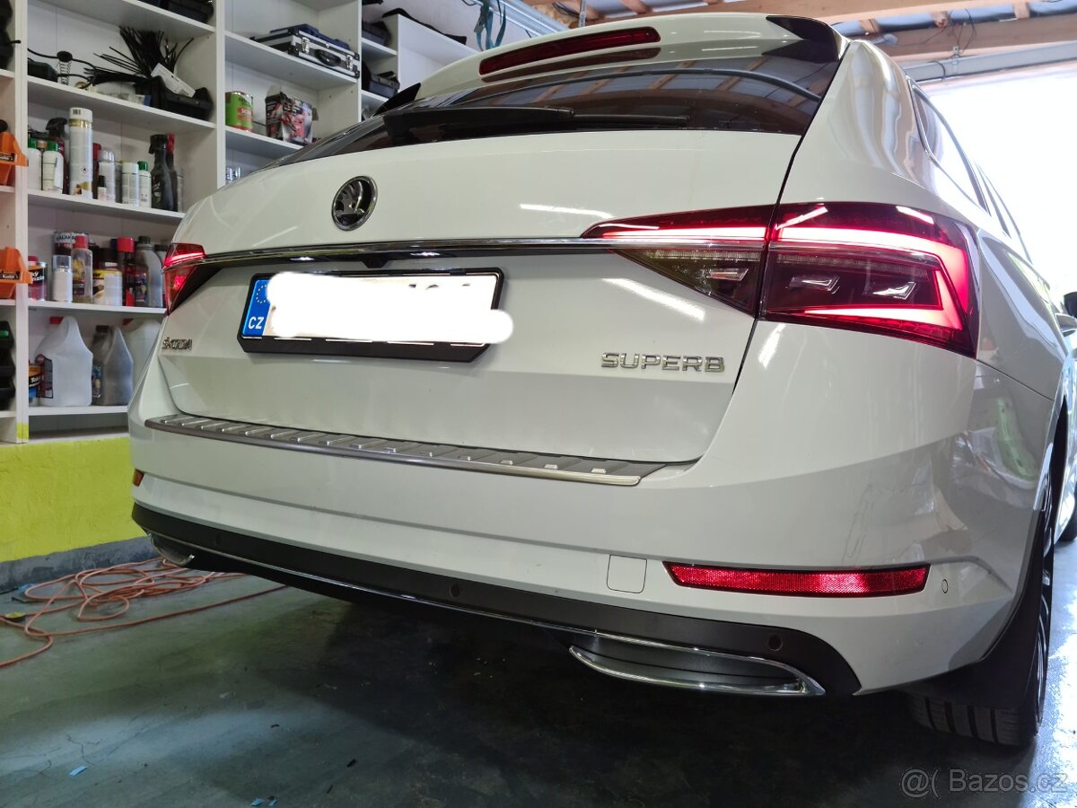 Škoda Superb III - zadní difuzor SPORT LINE s PDC