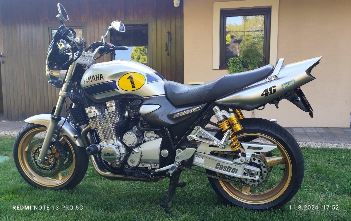 YAMAHA XJR 1300